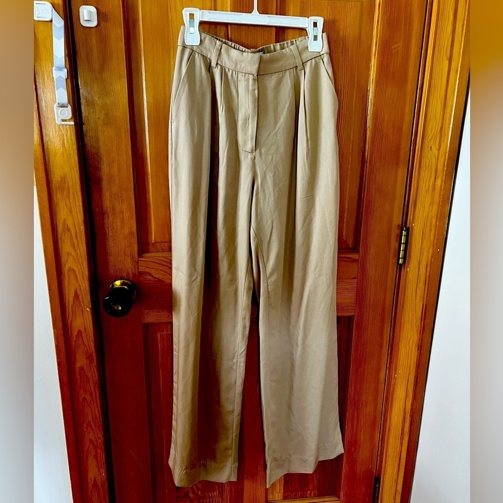 Abercrombie & Fitch Wide Leg Dress Pant Size Small Long NWT